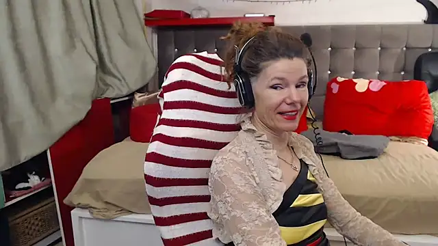 Snapshot of kellyterapy chatting on November 9, 2025, 10:30 pm kellyterapy online show from November 9, 2025, 10:30 pm