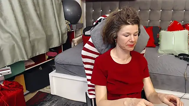 kellyterapy online show from April 8, 2026, 10:10 pm