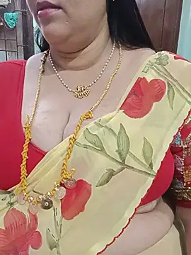 Snapshot of ashikaa_r chatting on June 24, 2026, 1:54 pm ashikaa r online show from June 24, 2026, 1:54 pm