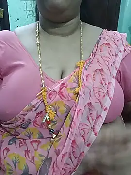 Snapshot of ashikaa_r chatting on July 20, 2026, 6:54 pm ashikaa r online show from July 20, 2026, 6:54 pm