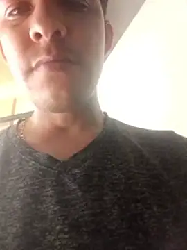 Alonsomadeira online show from April 1, 2026, 5:32 pm