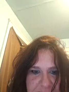 Snapshot of mcv131985 chatting on December 30, 2024, 1:14 pm mcv131985 online show from December 30, 2024, 1:14 pm