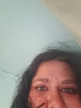 Snapshot of mcv131985 chatting on January 11, 2025, 9:46 pm mcv131985 online show from January 11, 2025, 9:46 pm