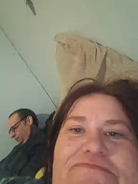 Snapshot of mcv131985 chatting on February 5, 2025, 5:41 am mcv131985 online show from February 5, 2025, 5:41 am