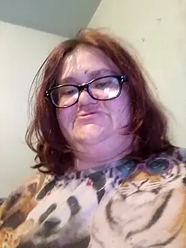 Snapshot of mcv131985 chatting on March 2, 2026, 1:19 am mcv131985 online show from March 2, 2026, 1:19 am