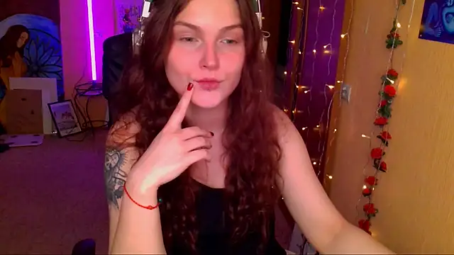 Snapshot of Jenna_Sativa chatting on July 19, 2026, 11:03 am Jenna Sativa online show from July 19, 2026, 11:03 am