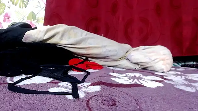 alisontitsmilk19 online show from February 17, 2025, 3:58 am