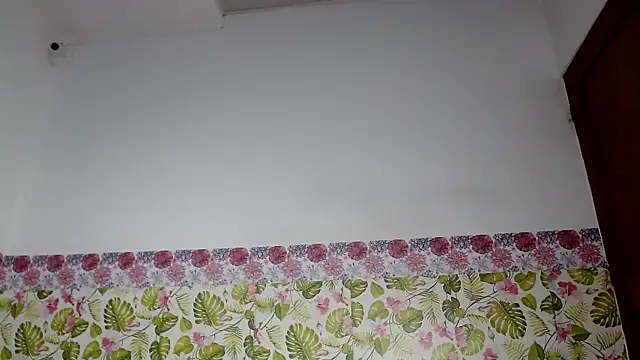 alisontitsmilk19 online show from March 21, 2025, 1:45 am