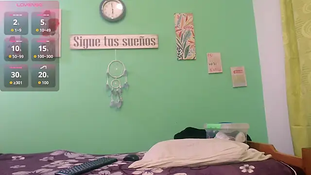 alisontitsmilk19 online show from November 2, 2025, 12:46 am