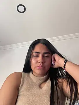 Snapshot of Charlotte_cute18 chatting on December 14, 2024, 5:14 pm Charlotte cute18 online show from December 14, 2024, 5:14 pm