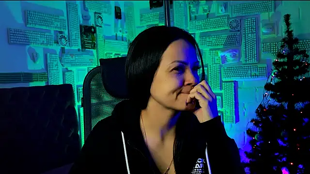 KarolinaRobinson online show from December 7, 2024, 6:48 pm