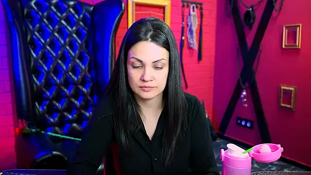 KarolinaRobinson online show from February 28, 2025, 3:04 pm