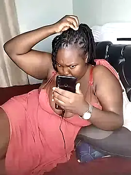 Snapshot of Bigboobylovers chatting on January 15, 2025, 4:04 am Bigboobylovers online show from January 15, 2025, 4:04 am