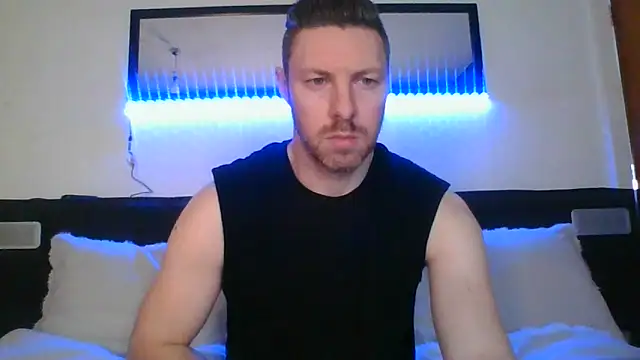 Snapshot of Fit4fun24 chatting on May 7, 2026, 6:35 pm Fit4fun24 online show from May 7, 2026, 6:35 pm
