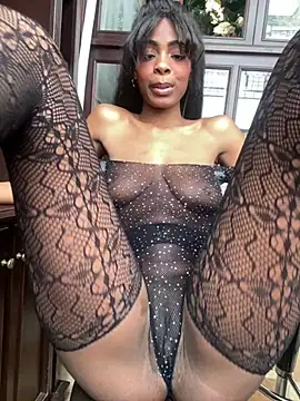 adaraSmiith online show from December 12, 2024, 5:37 pm