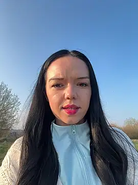 Vanesskaa online show from March 21, 2026, 5:05 pm