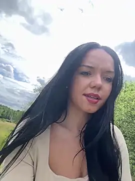 Vanesskaa online show from June 14, 2026, 2:52 pm