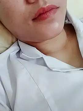  Attractivegirl33 online show from October 1, 2025, 4:29 am