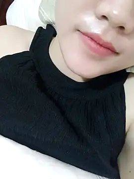  Attractivegirl33 online show from October 10, 2025, 8:13 am