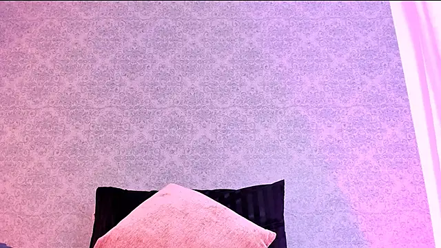 CatrinaRossi online show from February 6, 2025, 12:54 am