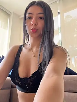 Snapshot of Liissa_cute_ chatting on June 1, 2026, 7:59 pm Liissa cute online show from June 1, 2026, 7:59 pm