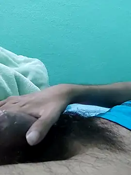 Luisf1267 online show from September 13, 2025, 3:28 am