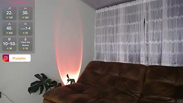 peyton golden1 online show from December 29, 2024, 1:13 am