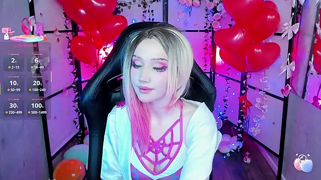 LilithLin online show from February 15, 2025, 9:48 pm