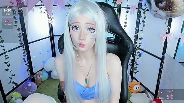 LilithLin online show from October 12, 2025, 11:04 pm