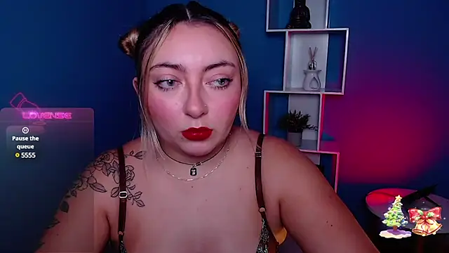 Snapshot of miaawild chatting on December 20, 2024, 8:12 pm miaawild online show from December 20, 2024, 8:12 pm