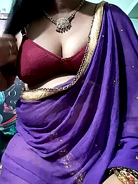 Snapshot of Savita_bhabhii chatting on January 13, 2025, 6:27 pm Savita bhabhii online show from January 13, 2025, 6:27 pm