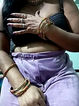 Snapshot of Savita_bhabhii chatting on January 24, 2025, 9:58 pm Savita bhabhii online show from January 24, 2025, 9:58 pm