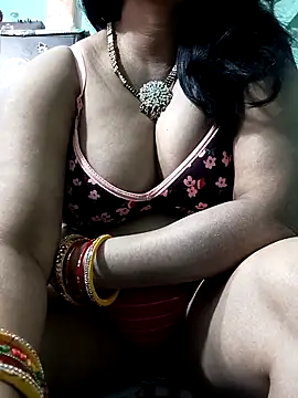 Snapshot of Savita_bhabhii chatting on March 17, 2025, 9:23 pm Savita bhabhii online show from March 17, 2025, 9:23 pm