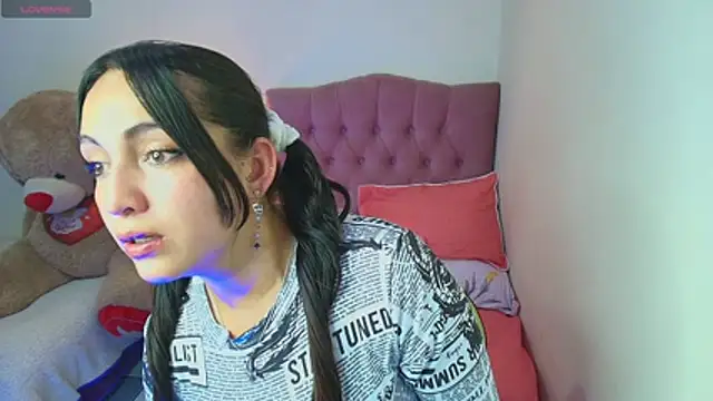 sofiasex99 online show from June 10, 2026, 9:03 pm