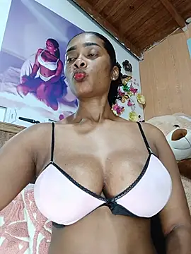 linda-palma online show from July 17, 2026, 3:46 am