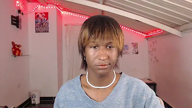 Angell Dustt  online show from January 28, 2025, 4:39 am