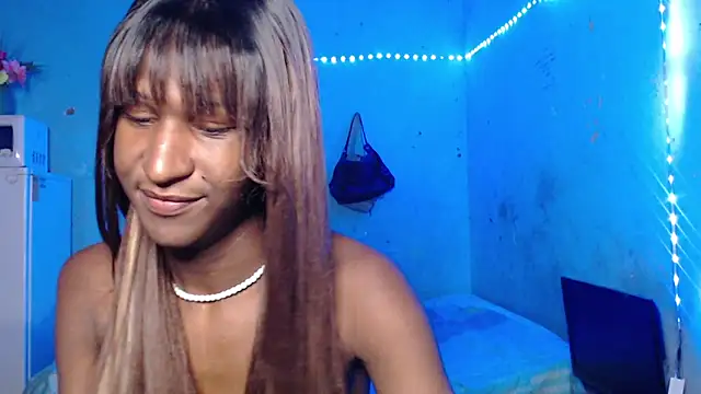 Angell Dustt  online show from October 3, 2025, 4:20 am