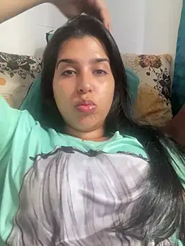 NiaSoler online show from February 8, 2025, 1:01 pm