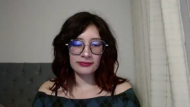 Snapshot of mariana124- chatting on January 9, 2025, 11:13 pm mariana124- online show from January 9, 2025, 11:13 pm