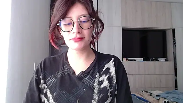 Snapshot of mariana124- chatting on February 9, 2025, 1:25 pm mariana124- online show from February 9, 2025, 1:25 pm