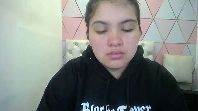 Marinasexxx online show from July 26, 2026, 6:37 pm