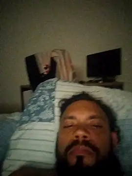 Snapshot of morenindarola chatting on December 2, 2024, 1:58 am morenindarola online show from December 2, 2024, 1:58 am