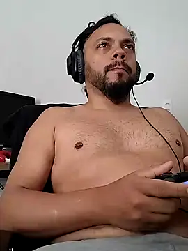 Snapshot of morenindarola chatting on January 17, 2025, 1:46 pm morenindarola online show from January 17, 2025, 1:46 pm