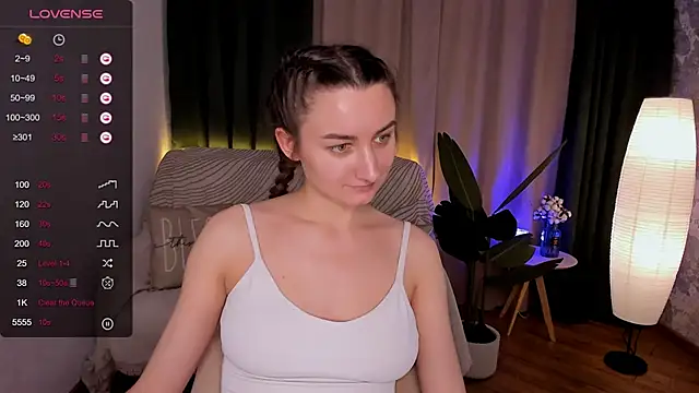 annacooleman online show from February 25, 2025, 12:03 pm