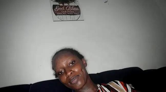 queen-goddess online show from March 8, 2025, 3:35 pm