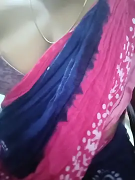 Snapshot of tamil_subha69 chatting on August 2, 2026, 2:43 am tamil subha69 online show from August 2, 2026, 2:43 am
