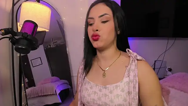 Maya Bluee online show from July 19, 2026, 4:05 am