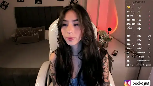 Snapshot of Beck_jones chatting on February 25, 2025, 2:22 pm Beck jones online show from February 25, 2025, 2:22 pm