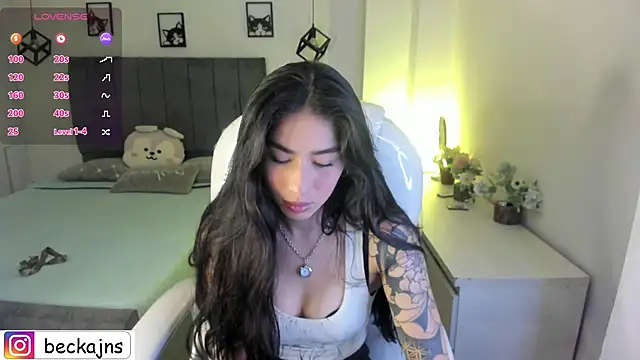 Snapshot of Beck_jones chatting on October 23, 2025, 3:22 pm Beck jones online show from October 23, 2025, 3:22 pm