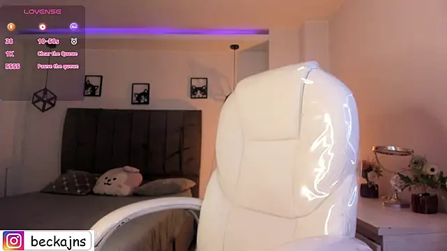 Snapshot of Beck_jones chatting on November 8, 2025, 3:45 pm Beck jones online show from November 8, 2025, 3:45 pm